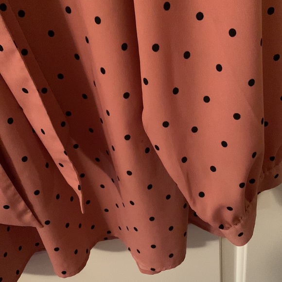 Lane Bryant pink w/black polka dots long-sleeve blouse size 26/28 - Picture 5 of 9